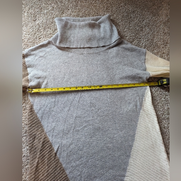Maurices Clorblock Cowl Neck Tunic Pullover Size Medium M - Picture 3 of 8
